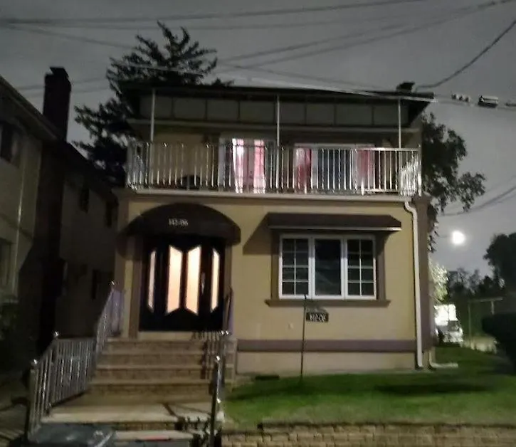 Quiet 3 Bedroom Apartment In Private Home New York United States